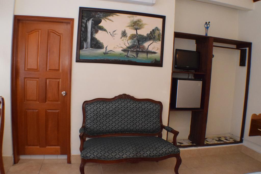 Martha'S Guesthouse San Ignacio Extérieur photo