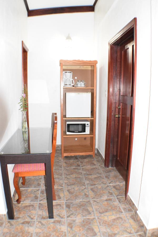 Martha'S Guesthouse San Ignacio Chambre photo